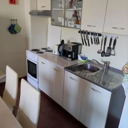 привилидж первая линия アパート